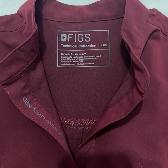 Figs Rafaella Top - Picture 2 of 3